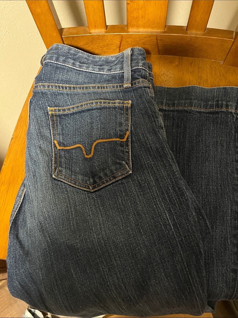 Classic Dark Wash Women’s Jeans - Blue kime jeans $70